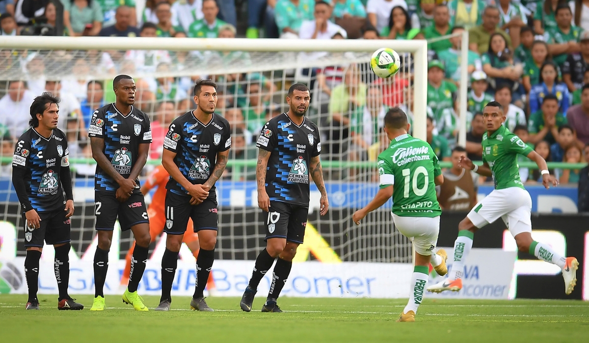 tiro libre club leon