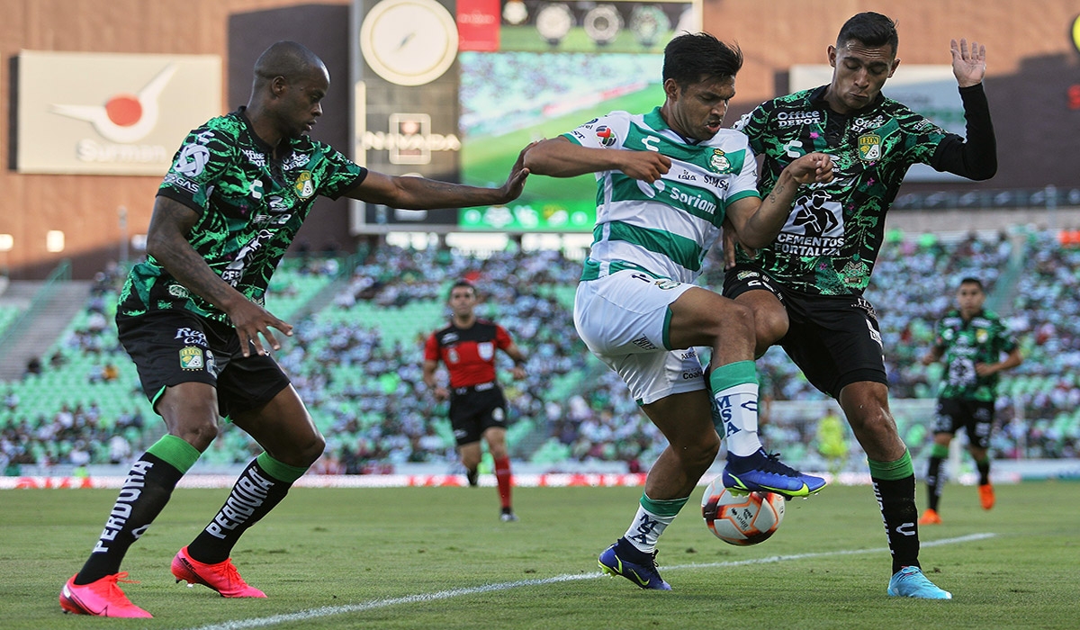 santos león transmisión