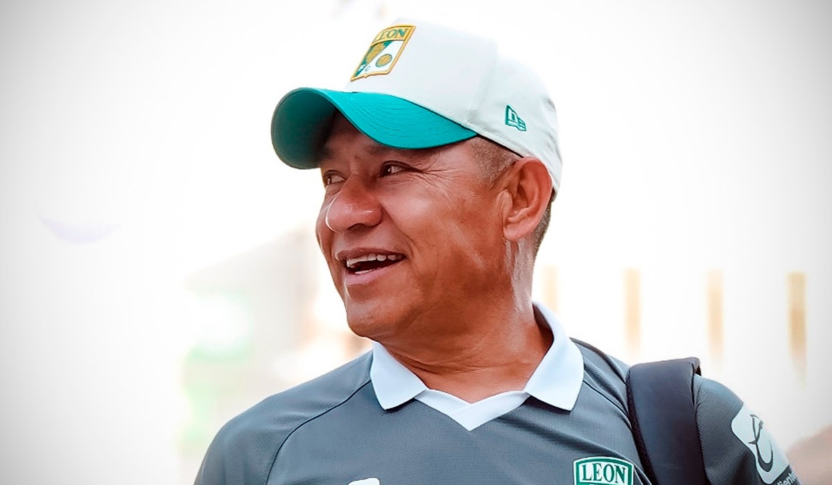 club leon nacho ambriz