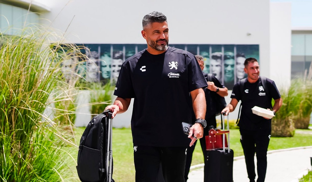 javier gandolfi club leon